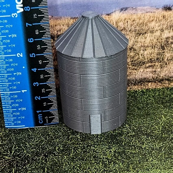 Painted example of the N scale 30-foot grain silo